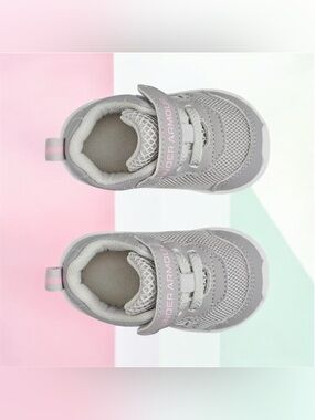NIB Under Armour Infant Shoes